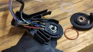 BMW E39 ( дует холодом из центральной консоли )