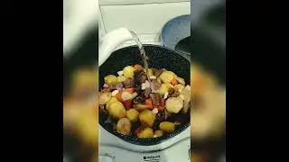 Жаркое с индейки ,яблоками 