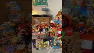 The largest collection of Crash Bandicoot