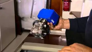 Vetus elektrische afsluiter www.jachtservicebreukelen.nl