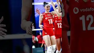Zehra Gunes 💞 is dancing 💃💃#zehragunes #volleyball #shorts #viralshort