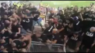Fight between Romaians fans,PCH Dinamo vs Sud Steaua 4/09/2015