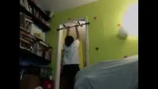 teen fails at twerking