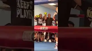 Mike Tyson has been visiting the boxing gym in 🇺🇸 #miketyson #tyson #ironmike #boxing #gym #бокс