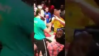 Devon Larratt Vs Normunds Tomson (WAL Chicago 2014) left hand