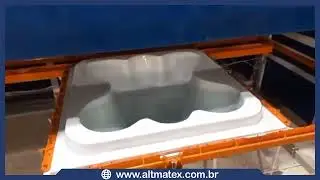 PROCESSO DE MOLDAGEM DE UMA SPA EM ACRÍLICO
