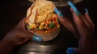 🍰 Mukbang/ASMR Cupcake | Eating Sounds | Finger Sucking | Faith Cake