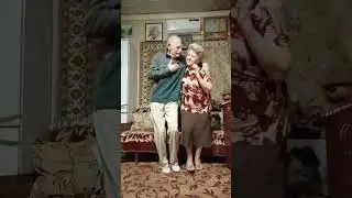 А любовь проказница.