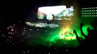 LG G Flex Ultra HD video test 2 @ Armin van Buuren