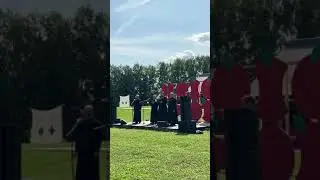 Мужской хор Спасо-Евфимиева монастыря исполняют фрагмент в Музее деревянного зодчества в г.Суздале