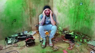 Surviving The Worlds Smelliest Room