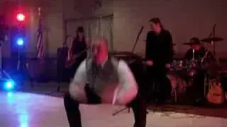 lil dance at wedding