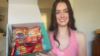 ASMR mukbang ~ trying snacks from colombia 🇨🇴