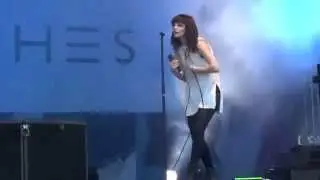 CHVRCHES - We Sink - Lollapalooza Berlin - 12.09.2015 (#02/06)