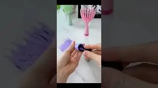 S026: Glowick Wet & Dry Hair Detangling Nylon Bristle Brush – 1 Piece 