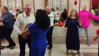 Белые розы.....17.02.24.