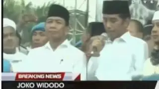 NGAKAK!! INI EKSPRESI HABIB RIEZIEQ KETIKA TIDAK BISA BERSALAMAN SAMA PAK JOKOWI