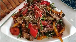 Салат с говядиной и соленными огурцами в соевом соусе .Очень вкусный праздничный салат 🔥