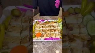 بأي منطقة ساكنين اكتبولي بالتعليقات 😍 #شاورما #اكل #مطاعم_الاردن #الاردن #عمان #shawarma #jordan