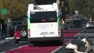 AC Transit - Gillig Low-Floor EV 40' Route 6 #8019