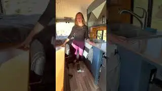 Van Tour w/ Fulltime Nomad! #vanlife #vanconversion #homeonwheels #tinyhouse @theadventuresofabigail