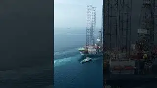 Which type of oil rig is this?