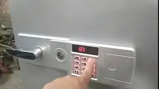 Solid Safes | New Lock with Screen