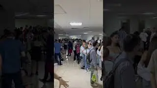 Студенты СевГУ находятся в укрытии во время воздушной тревоги в Севастополь 