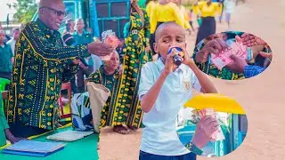VÌDEO .DOGO APEWA MILION MOJA NA MWENYEKITI WA (CCM) KAHAMA .KWA KIPAJI ALICHONACHO #tanzania #kenya
