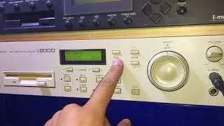 Akai s 2000 How to Resample. Resampling.