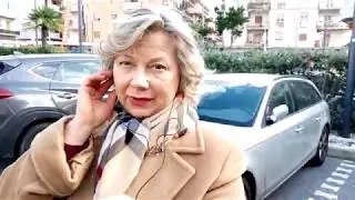 СТАРОСТЬ НЕ РАДОСТЬ. КУПИЛА ВАФЛЕЙ.