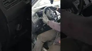 Probleme caseta directie volkswagen Tiguan an 2018.