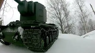 Soviet KV-2: Power in snowy terrain. Unstoppable! (RC 1/16)