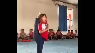 very flexible child in china