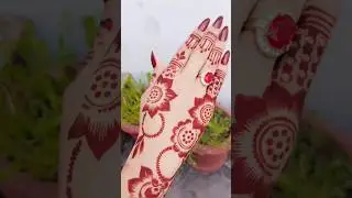 beautiful simple mehndi design 