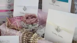 Tigity Boo.. make awesome wedding invitations and  wedding stationery