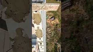 Чем выше фронтон, тем величественнее дом. The higher the gable, the more majestic the house.