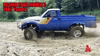 RC4WD Trail Finder 2 1982 Toyota In Action