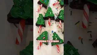 Christmas Tree Brownies #shorts #holidayswithshorts #christmasbaking #holidaytreats #christmas