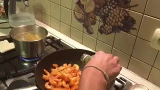 Спагетти с креветками