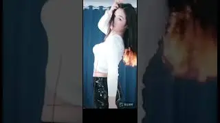 Pretty girl in shiny  leggings dancing vinyl and leather美女皮裤热舞 LI part1
