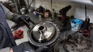 Did someone say turbo 400 tear down? This one is DEMOLISHED!