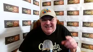 Your Comedy Minute: A Man Goes Into A Bar With An Octopus 