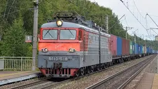 ВЛ10У-518 с грузовым поездом следует по перегону Сандарово-Кресты Московской железной дороги