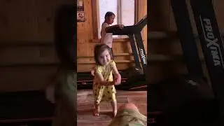 Танцуют все