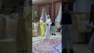 Красивый танец Жениха и невесты