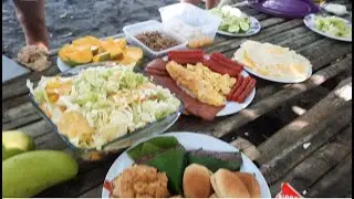 Ganito kami mga barkada pag mag food trip | Breakfast in the beach @everisvlog