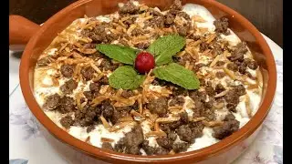 معكرونة بخليط اللبن الزبادي البارد مع اللحمة والمكسرات شهي جدا والكبار والاطفال  رح يحبوها وصحة وهنا