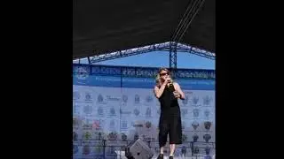 Роман Архипов - Самая любимая; Достучаться до небес