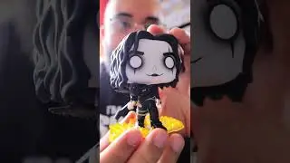Venganza, terror y amor! 🐦‍⬛🐦‍⬛😰😱😍 #funko #funkopop #shorts #thecrow #elcuervo #brandonlee